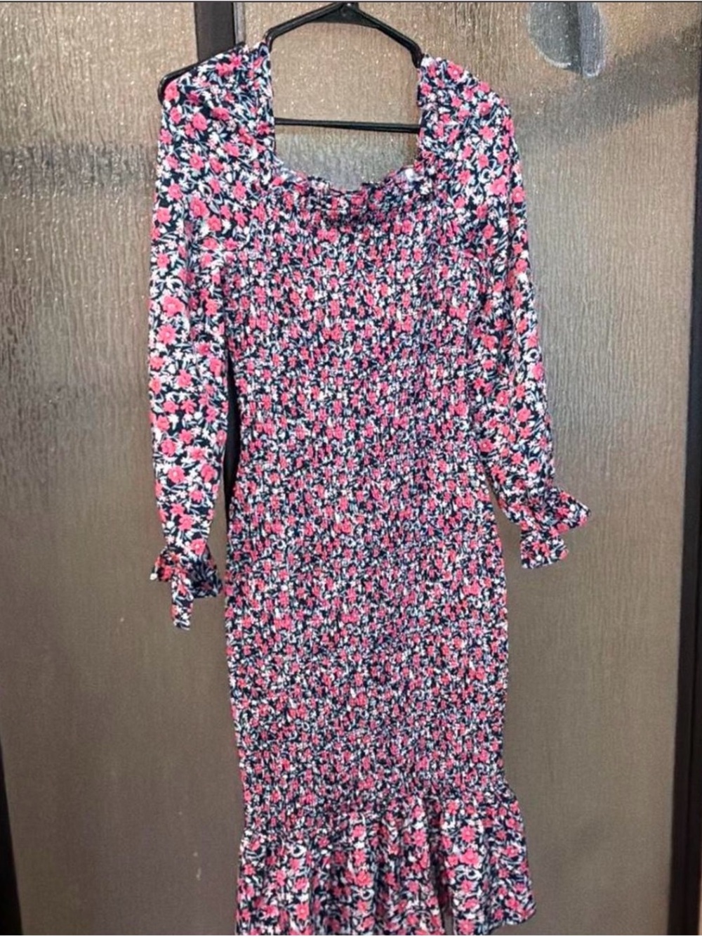 Women's Pink Floral Smocked Midi Dress